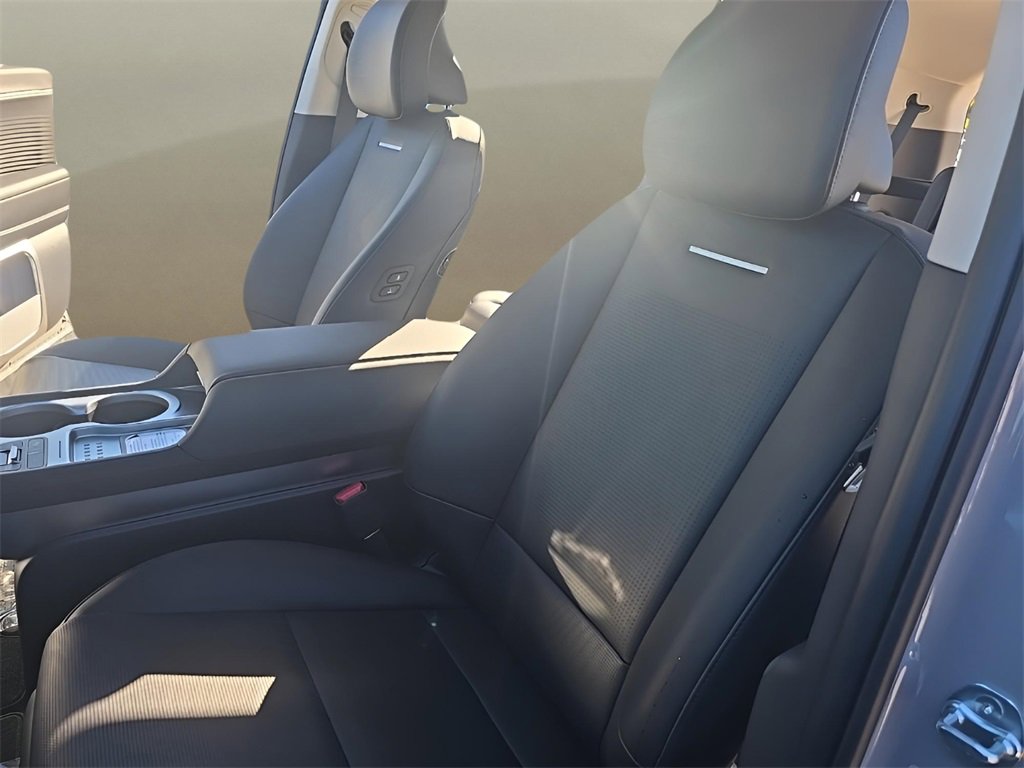 New 2026 Hyundai Ioniq 9 Limited image 12