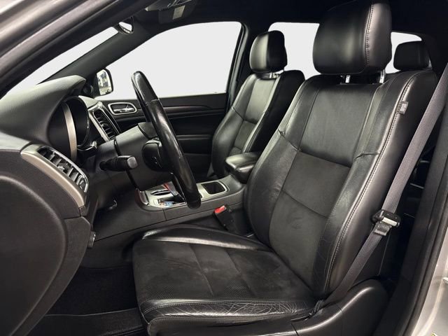 Used 2018 Jeep Grand Cherokee Altitude image 16