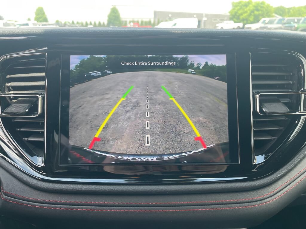 Used 2025 Dodge Durango R/T AWD/4WD image 14