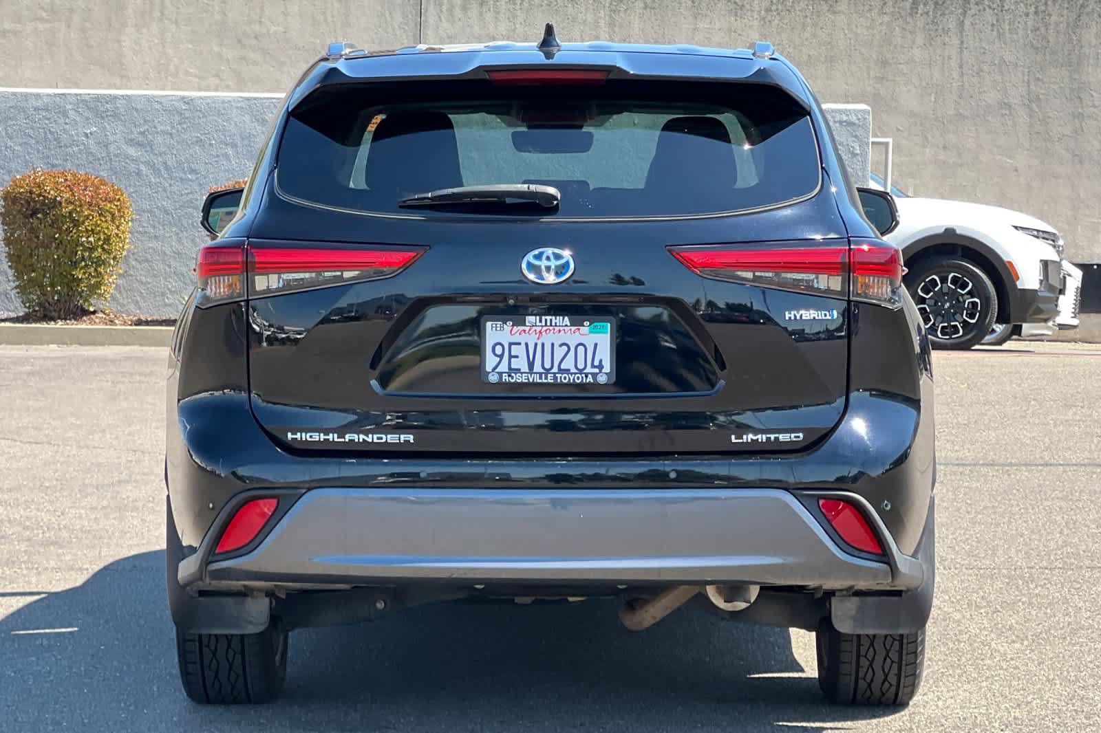 Used 2023 Toyota Highlander Limited AWD/4WD image 8