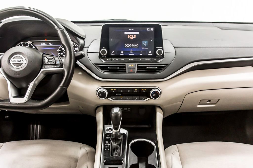 Used 2021 Nissan Altima 2.5 SV w/ SV Premium Package FWD image 18