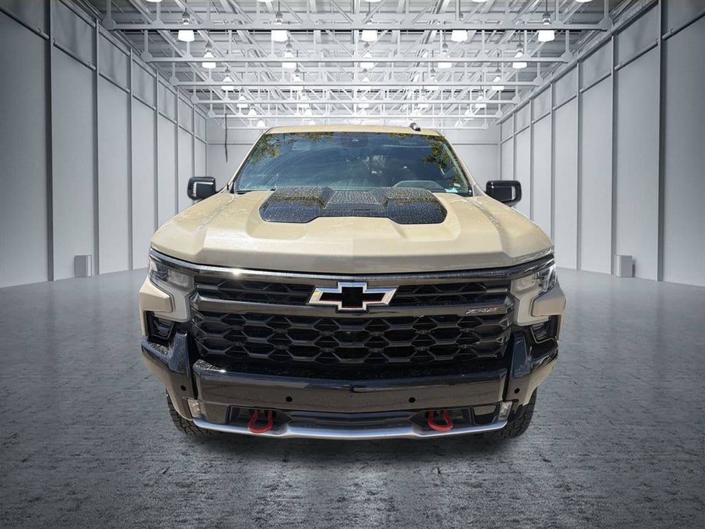 Used 2022 Chevrolet Silverado 1500 ZR2 AWD/4WD image 2