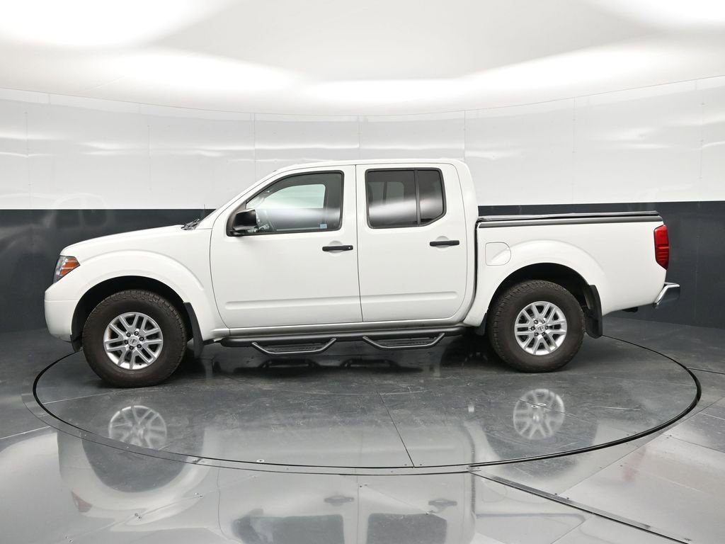 Used 2017 Nissan Frontier SV w/ SV Value Truck Package AWD/4WD image 9