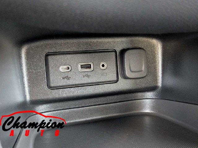 Used 2019 Chevrolet Equinox LT FWD image 25