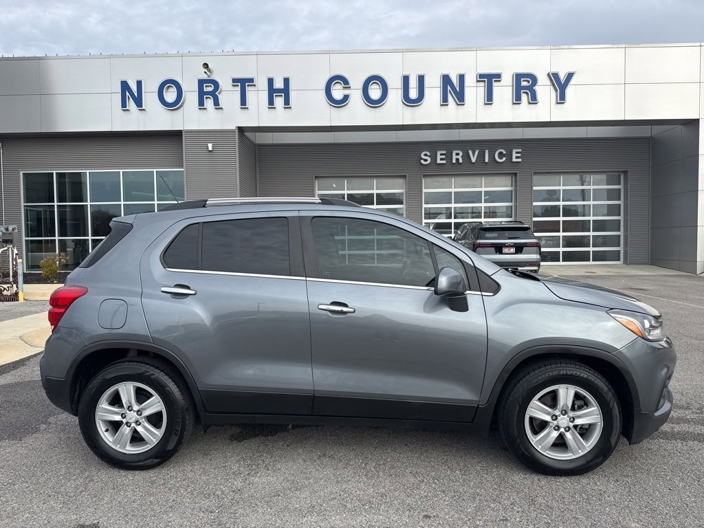 Used 2020 Chevrolet Trax LT w/ LT Convenience Package