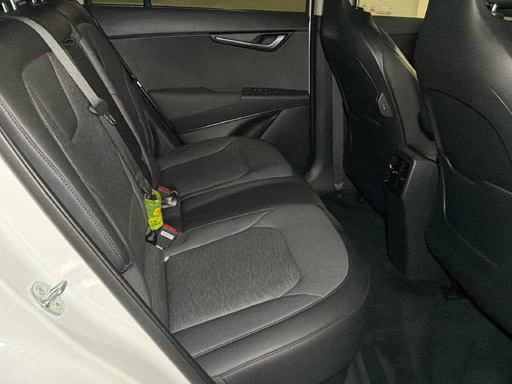 Certified 2023 Kia Niro Wave w/ Wave Preserve Package FWD image 17