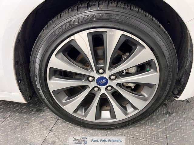 Used 2020 Ford Fusion SE image 15