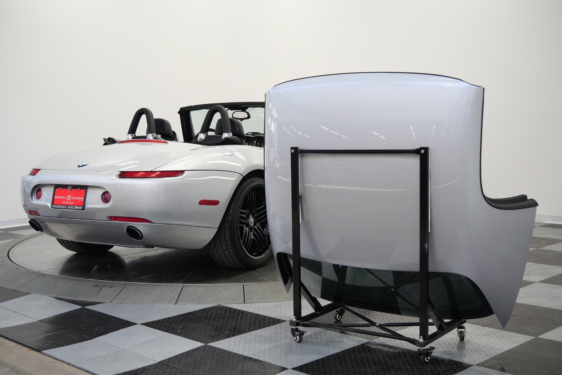 Used 2002 BMW Z8 RWD image 34