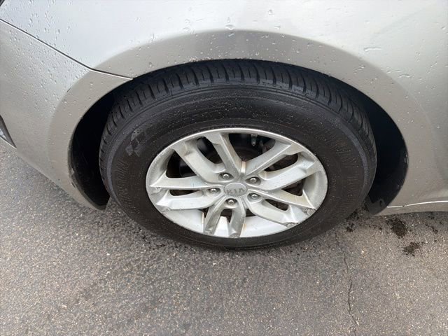 Used 2013 Kia Optima LX w/ Convenience Pkg image 24