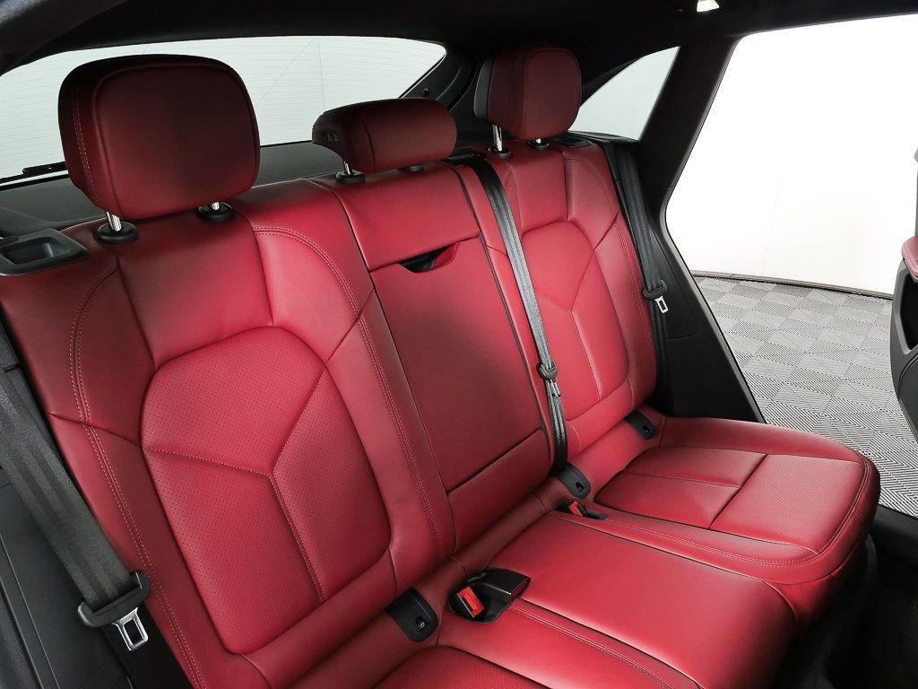 New 2026 Porsche Macan Turbo image 22