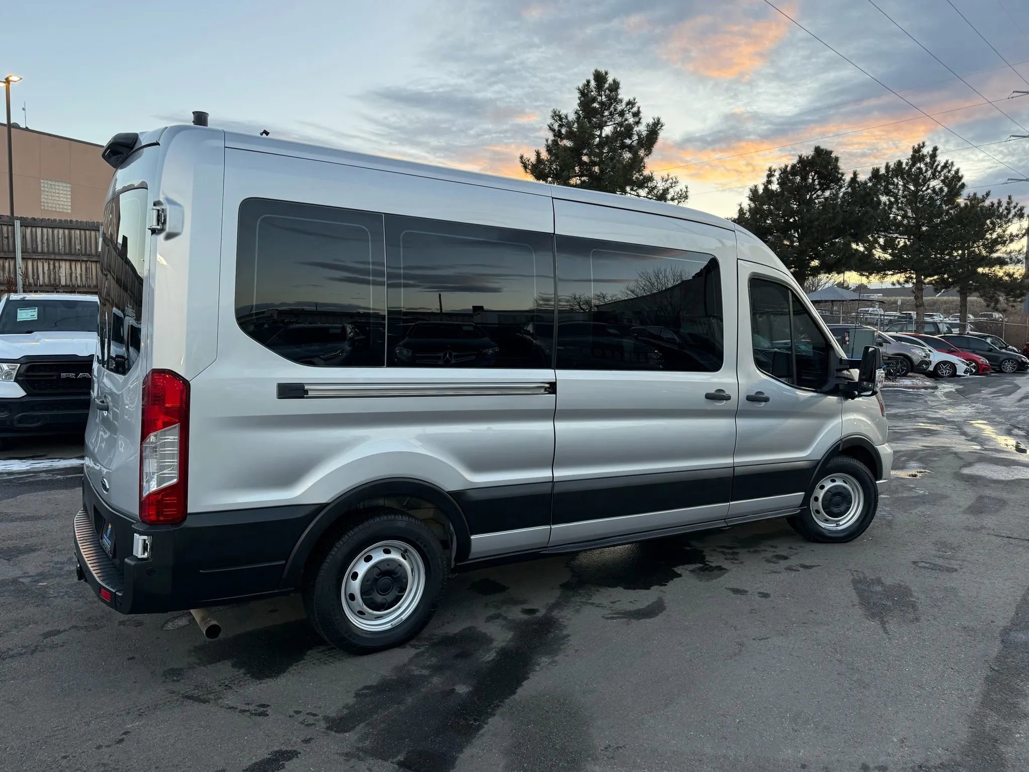 Used 2022 Ford Transit 350 XL image 8