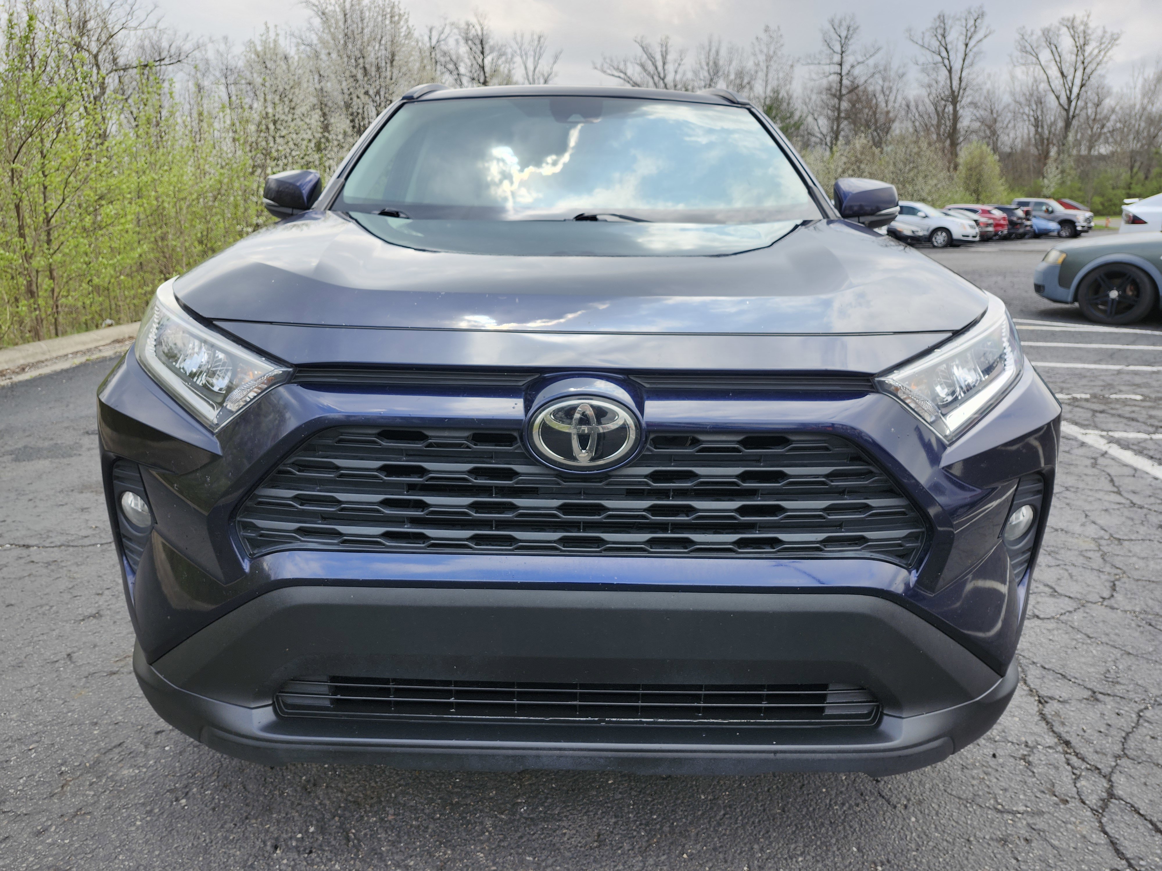 Used 2021 Toyota RAV4 XLE Premium AWD/4WD image 3