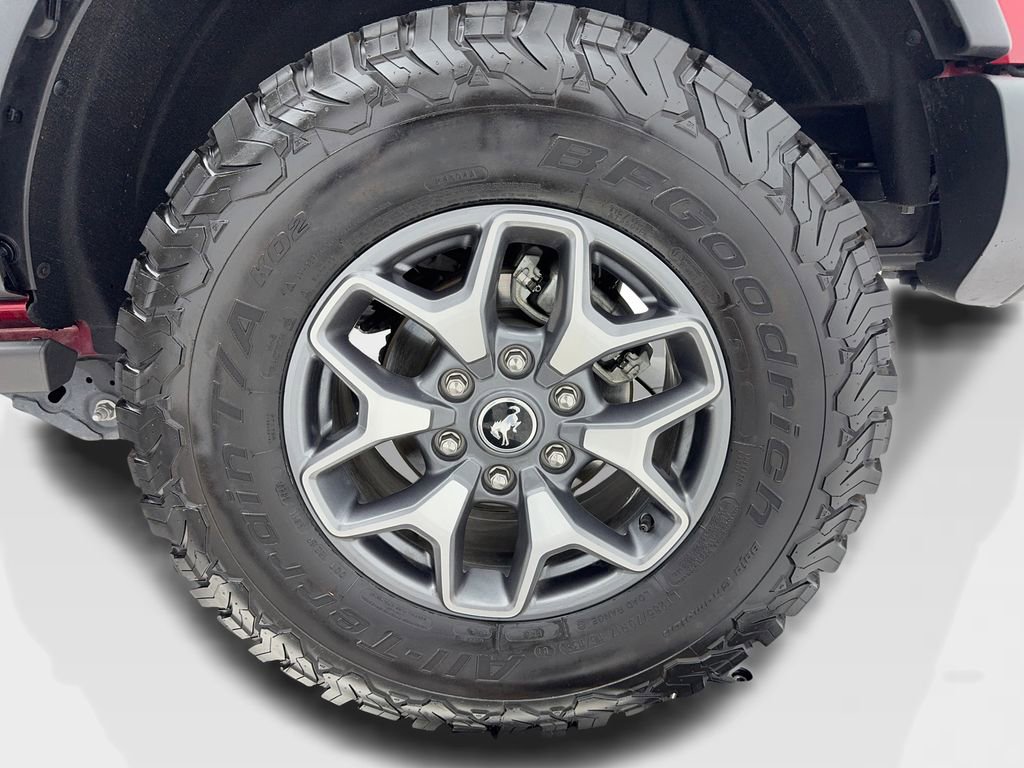 Used 2025 Ford Bronco Badlands image 54