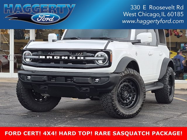Certified 2025 Ford Bronco Outer Banks w/ Sasquatch Package AWD/4WD image 1