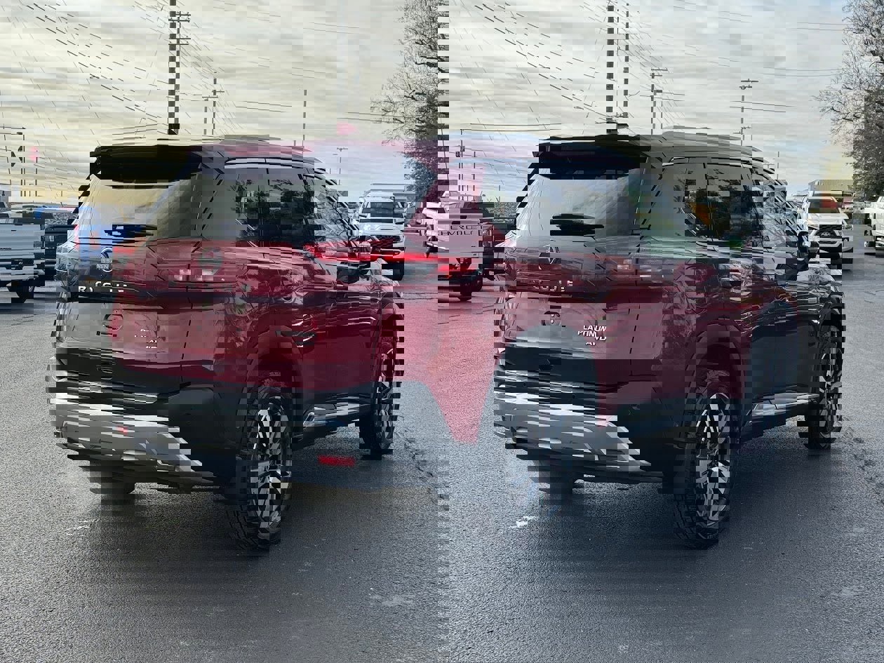 Used 2023 Nissan Rogue Platinum w/ Platinum Premium Package image 5