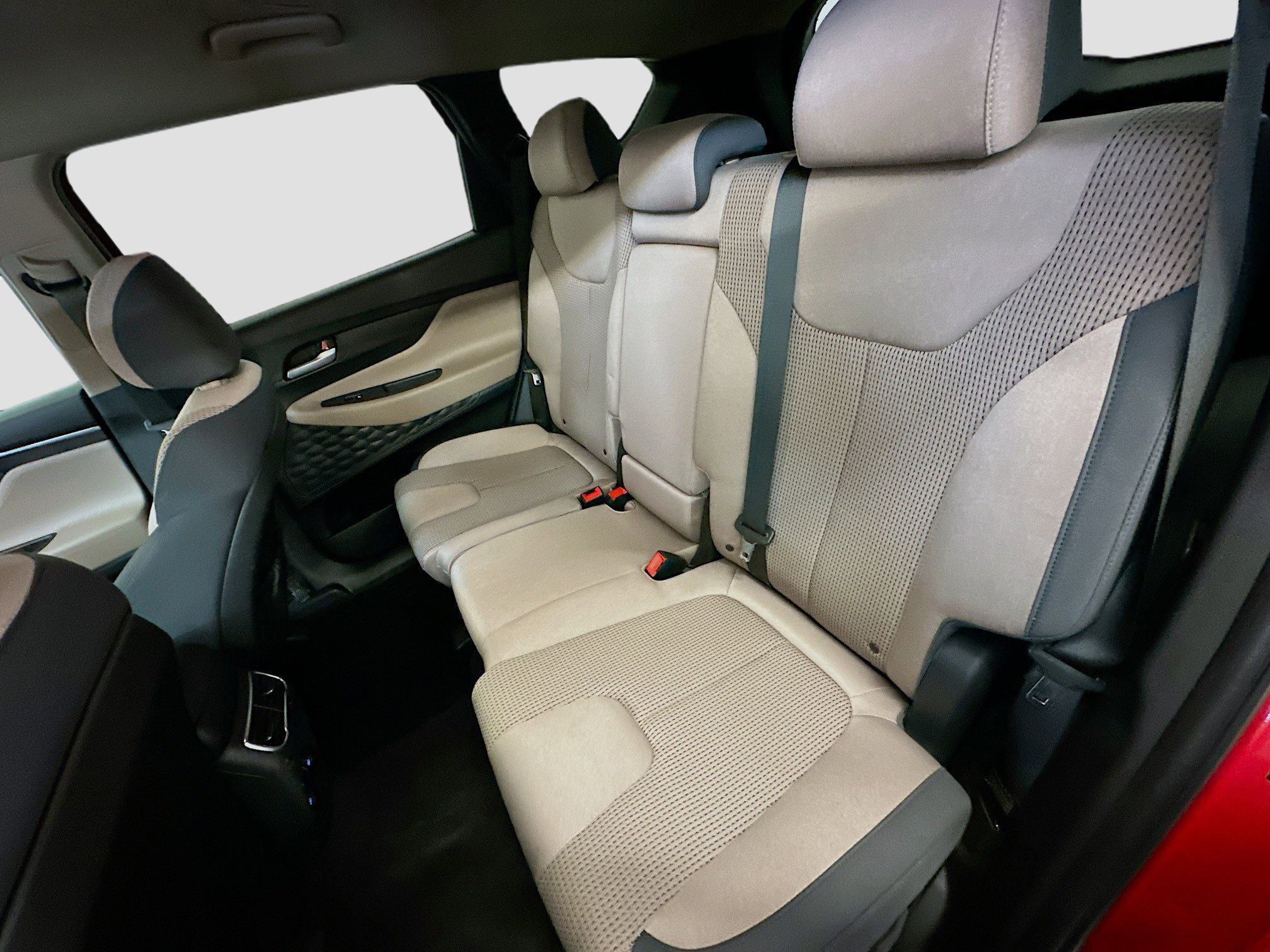 Used 2023 Hyundai Santa Fe SE w/ Cargo Package image 28