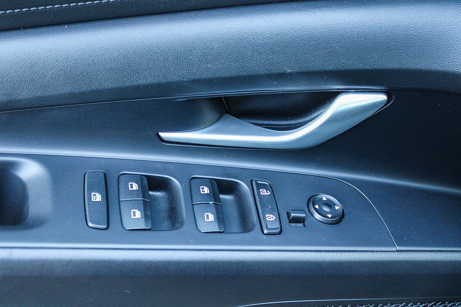 Used 2023 Hyundai Elantra SE FWD image 22