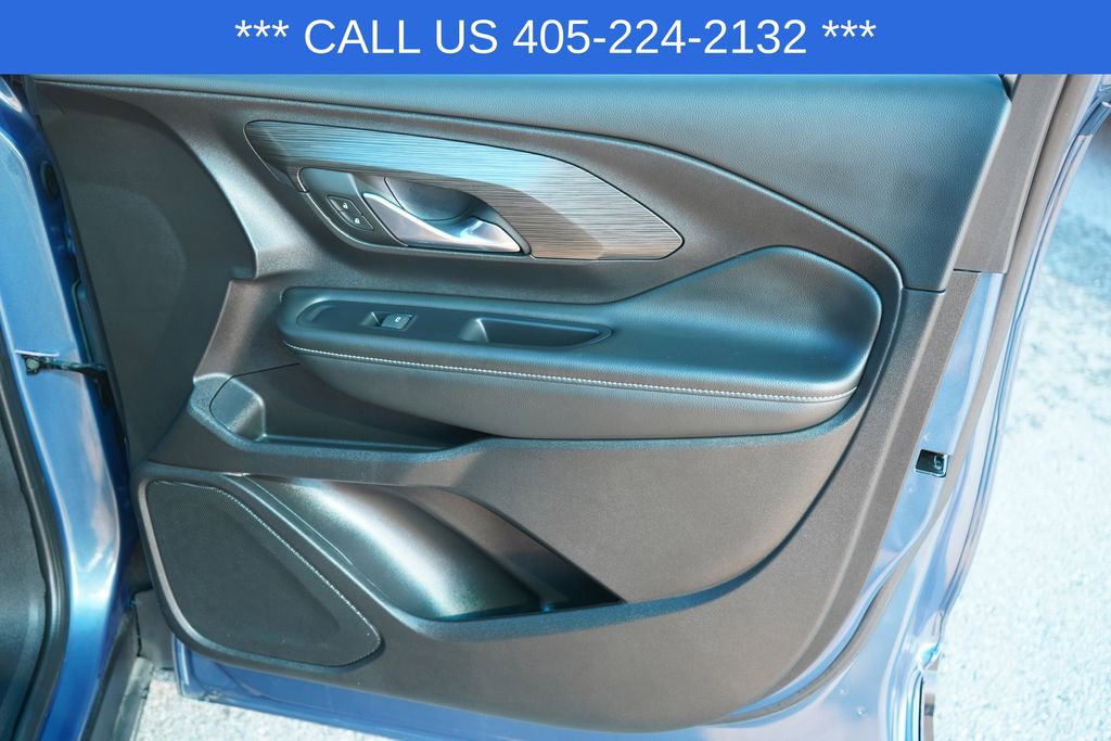 Used 2024 GMC Terrain SLE image 19