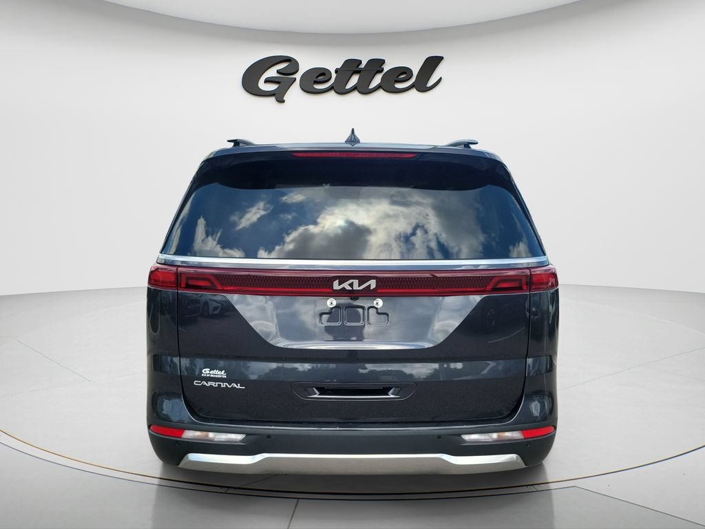 Used 2023 Kia Carnival SX FWD image 6