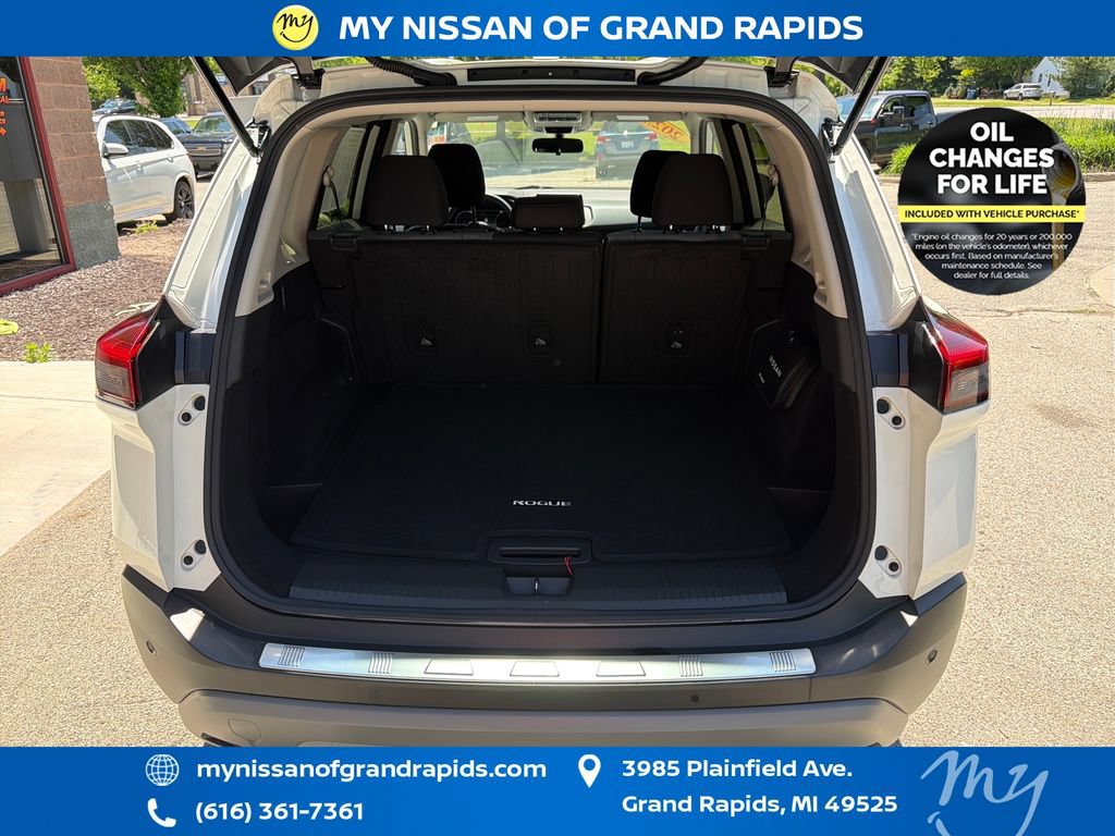Used 2023 Nissan Rogue SV AWD/4WD image 29
