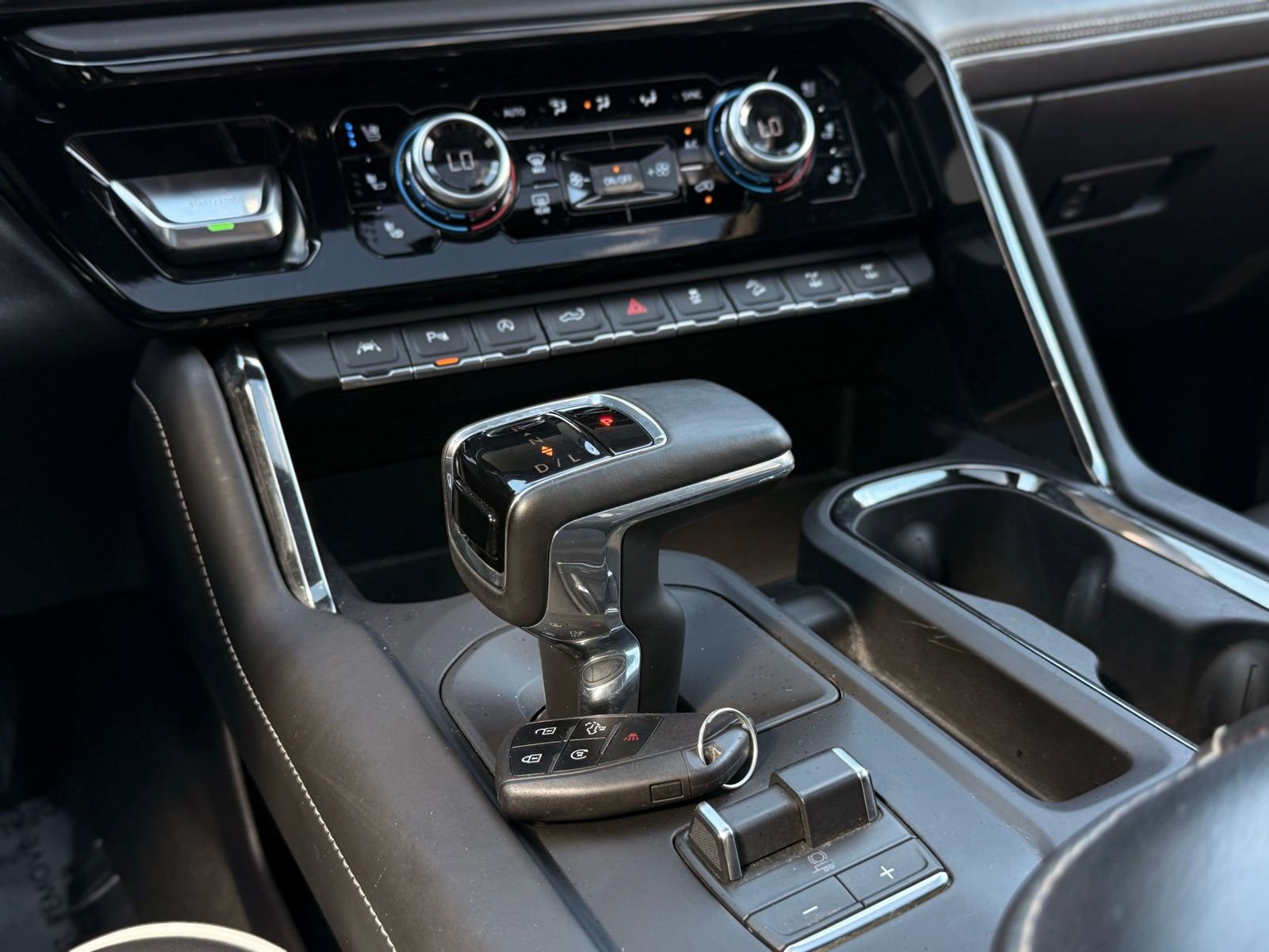 Used 2023 GMC Sierra 1500 AT4X image 35