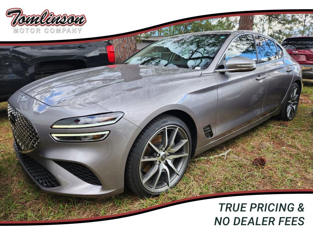 Used 2023 Genesis G70 2.0T image 1