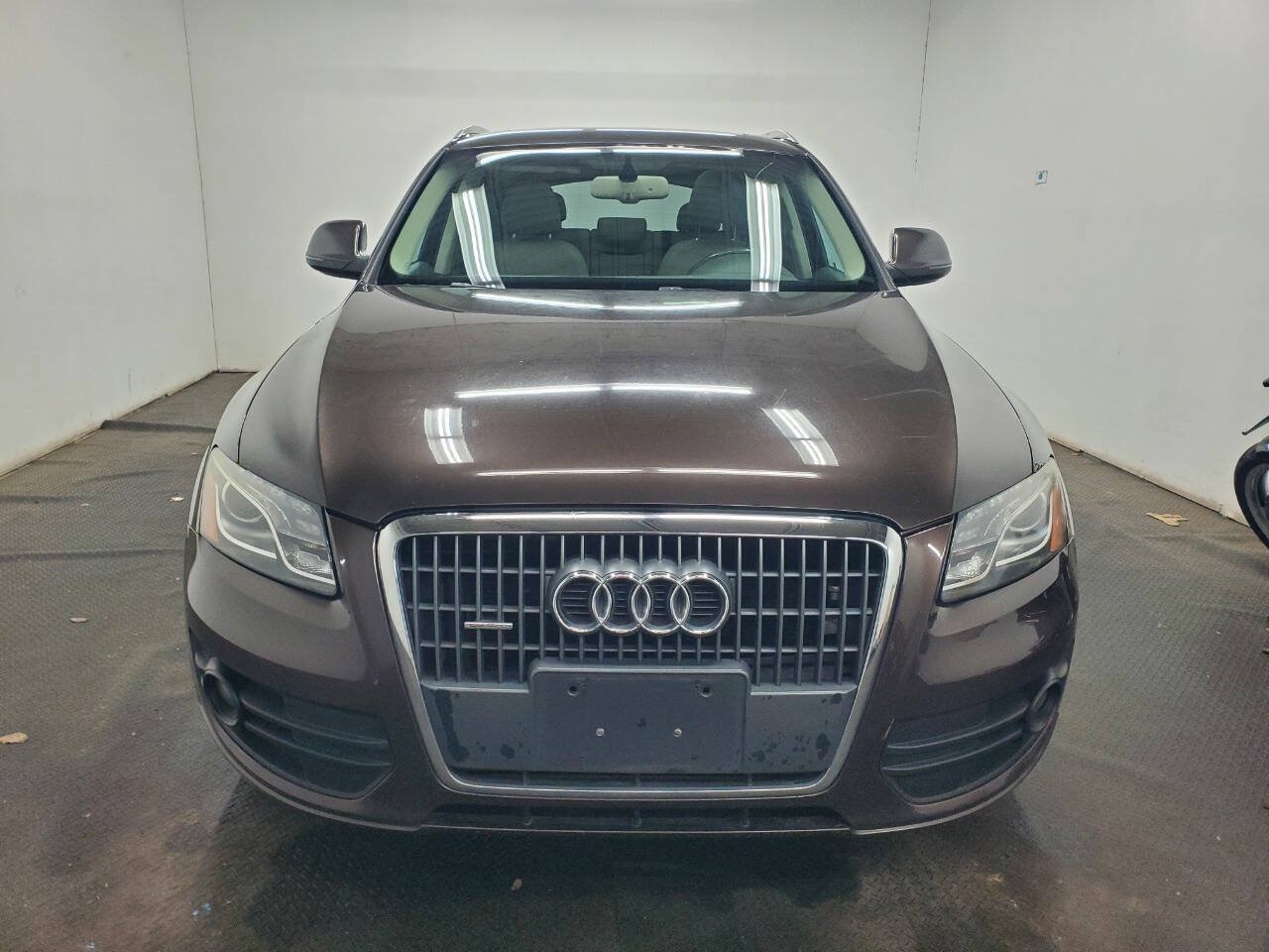 Used 2011 Audi Q5 2.0T Premium Plus AWD/4WD image 2