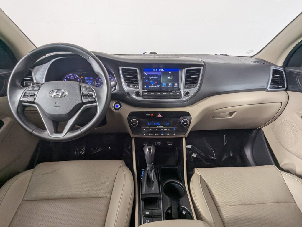 Used 2016 Hyundai Tucson Limited FWD image 14