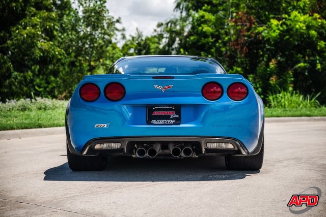Used 2010 Chevrolet Corvette ZR1 RWD image 17