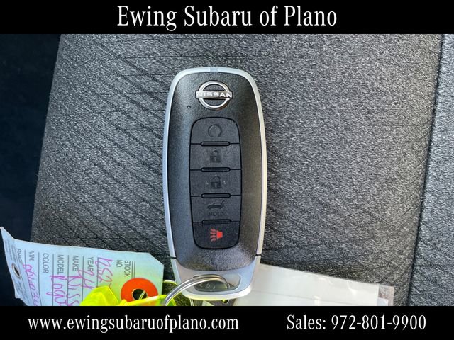 Used 2024 Nissan Rogue SV image 28