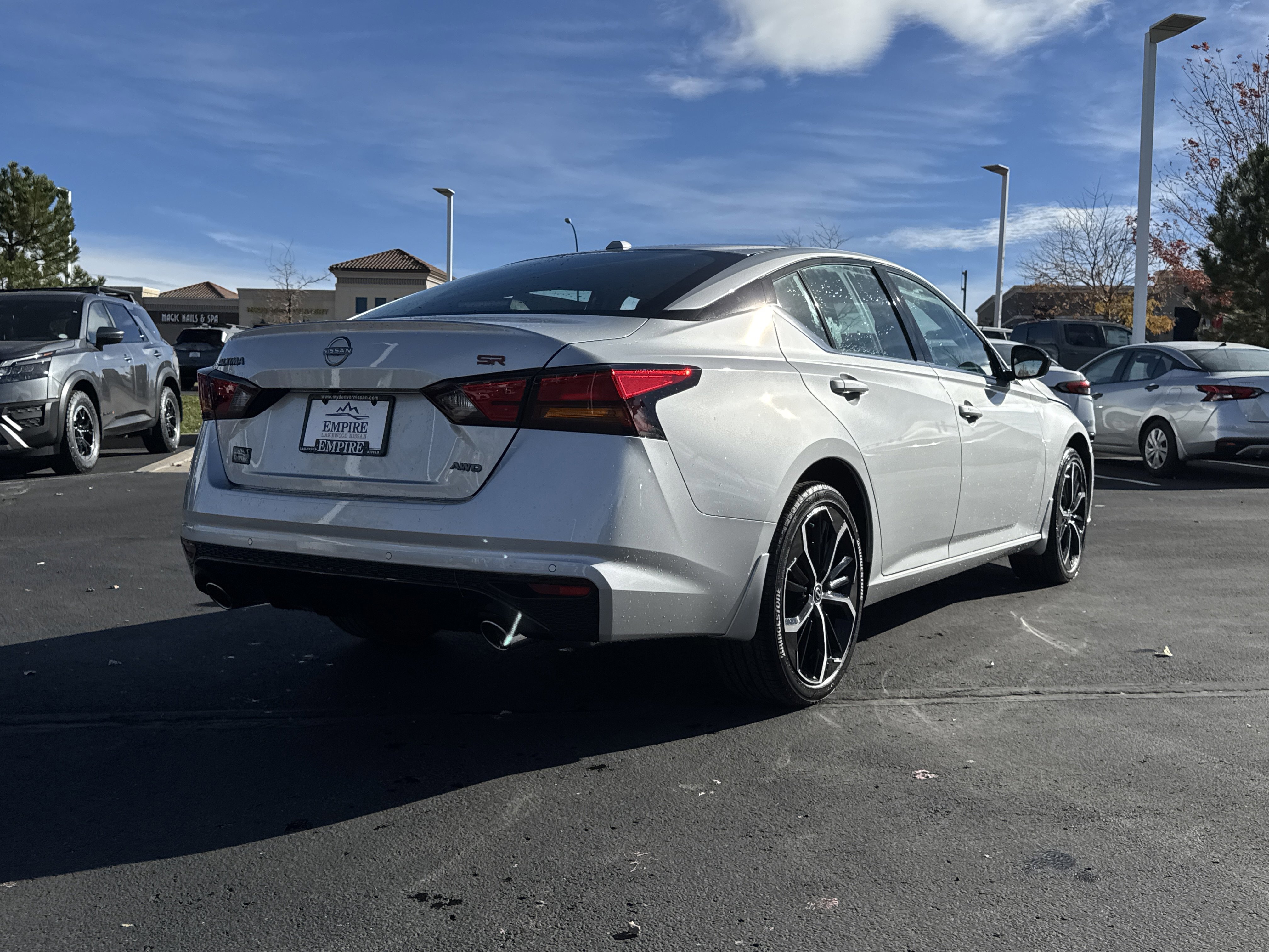 New 2025 Nissan Altima 2.5 SR image 3