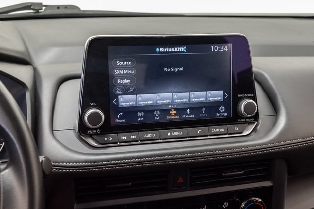 Used 2024 Nissan Rogue S FWD image 17