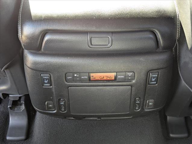 Used 2018 Nissan Armada Platinum AWD/4WD image 16