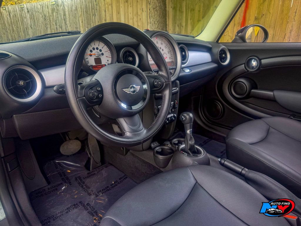 Used 2014 MINI Cooper Clubman FWD image 9