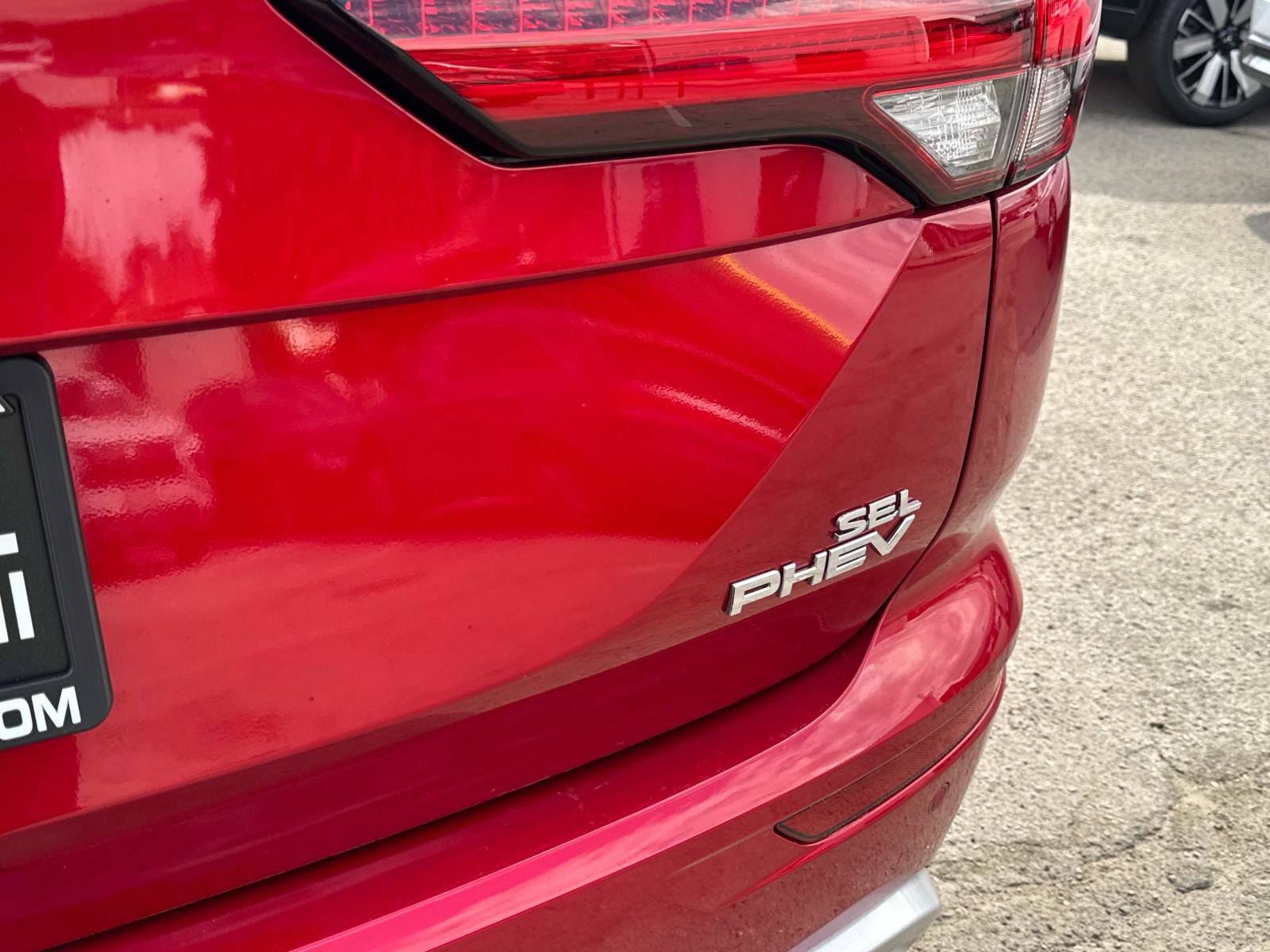 New 2025 Mitsubishi Outlander SEL image 7