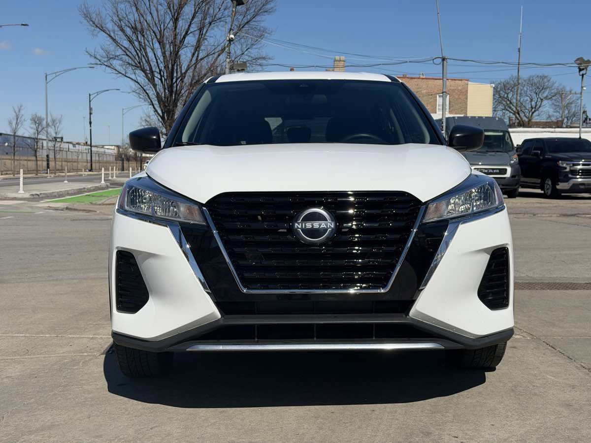 Used 2023 Nissan Kicks S FWD image 2