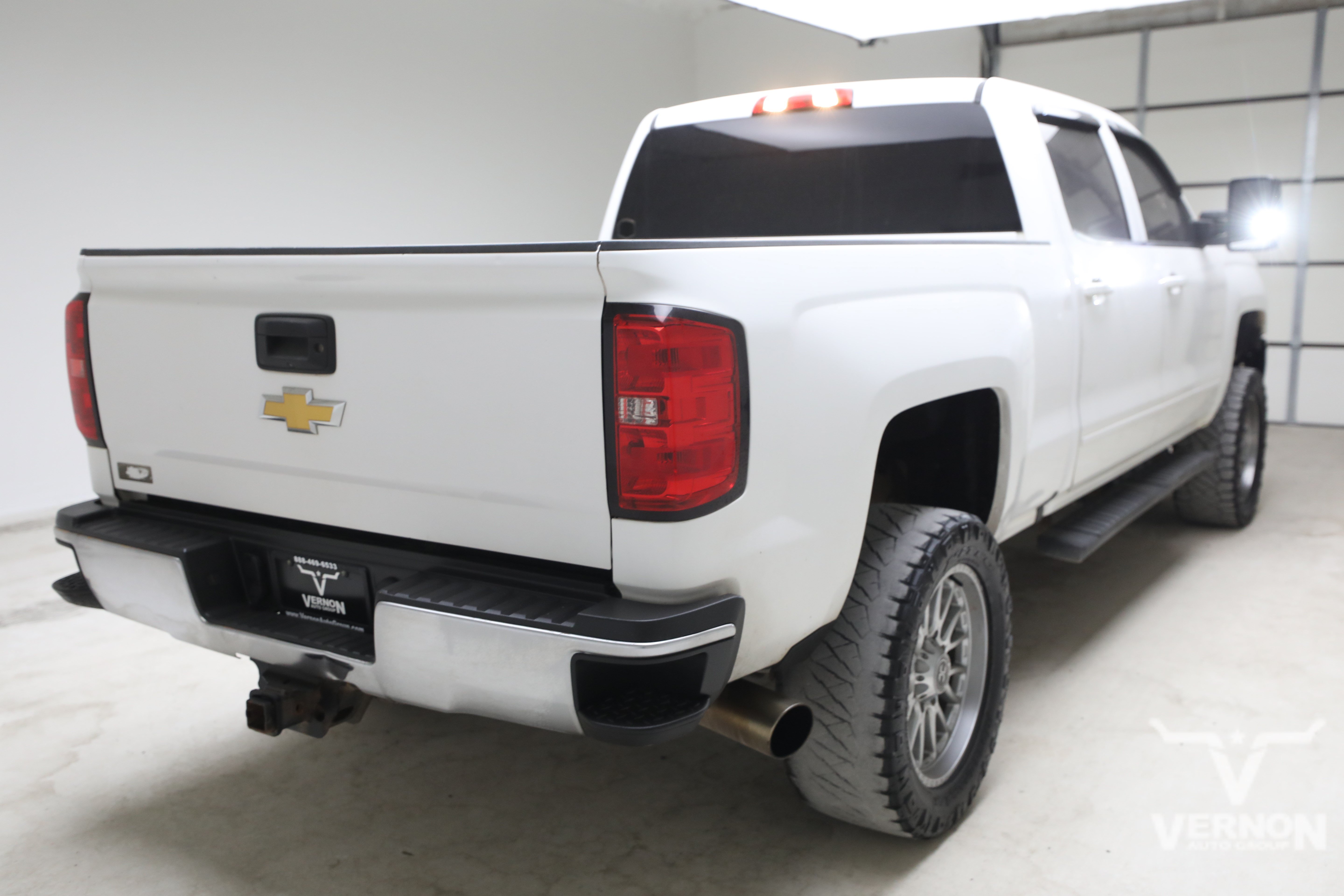 Used 2018 Chevrolet Silverado 2500 LT w/ LT Fleet Convenience Package AWD/4WD image 4