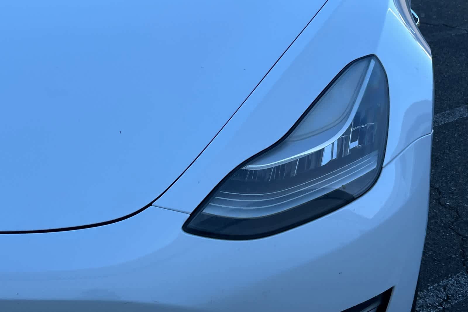 Used 2018 Tesla Model 3 Long Range RWD image 11