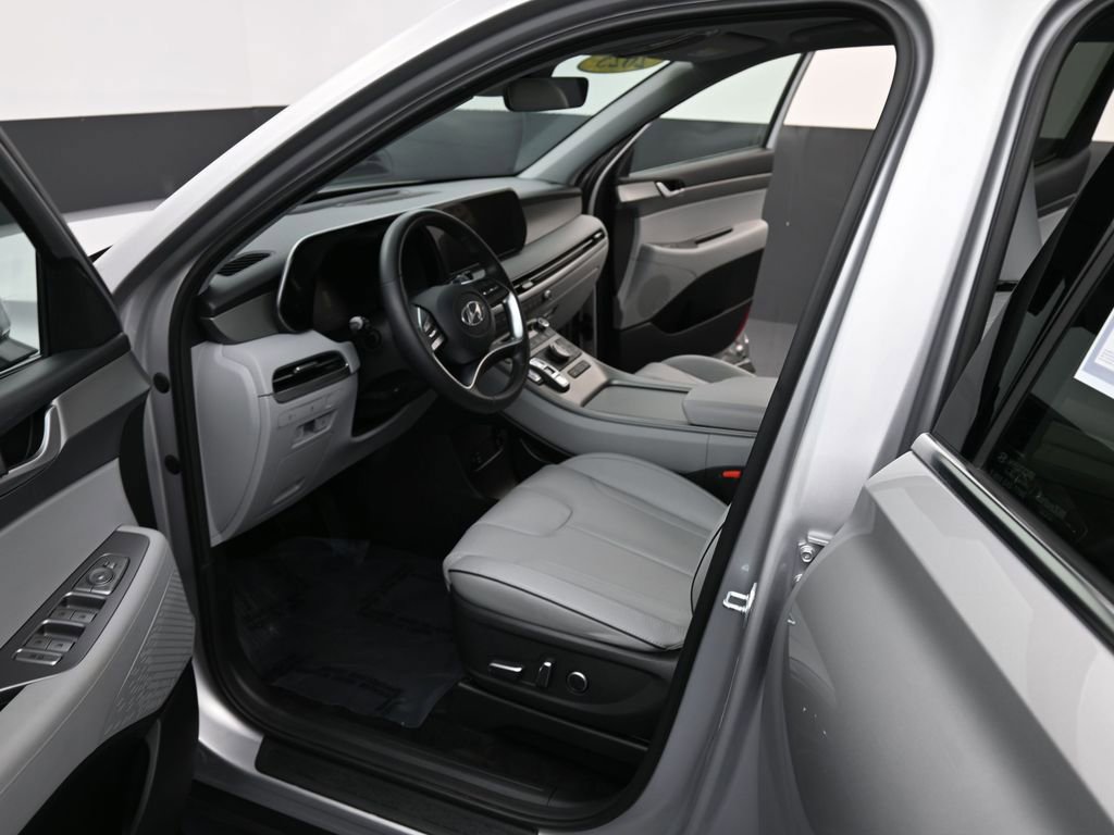Used 2025 Hyundai Palisade SEL image 12