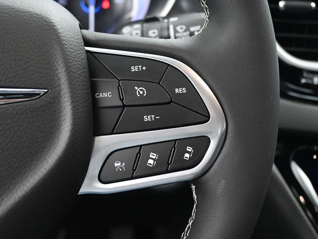 New 2026 Chrysler Voyager LX image 26