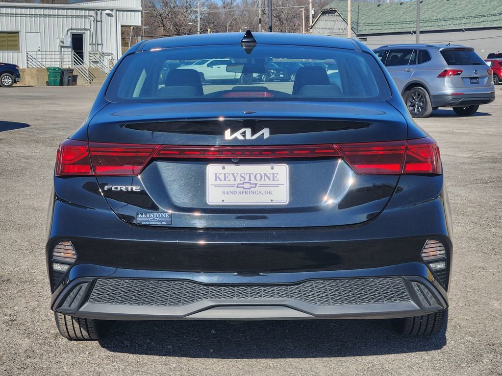 Used 2024 Kia Forte LXS image 6