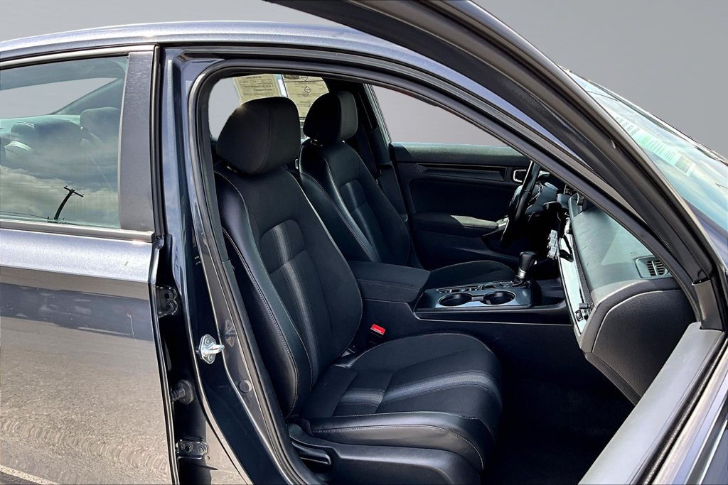 Used 2025 Honda Civic Sport image 30