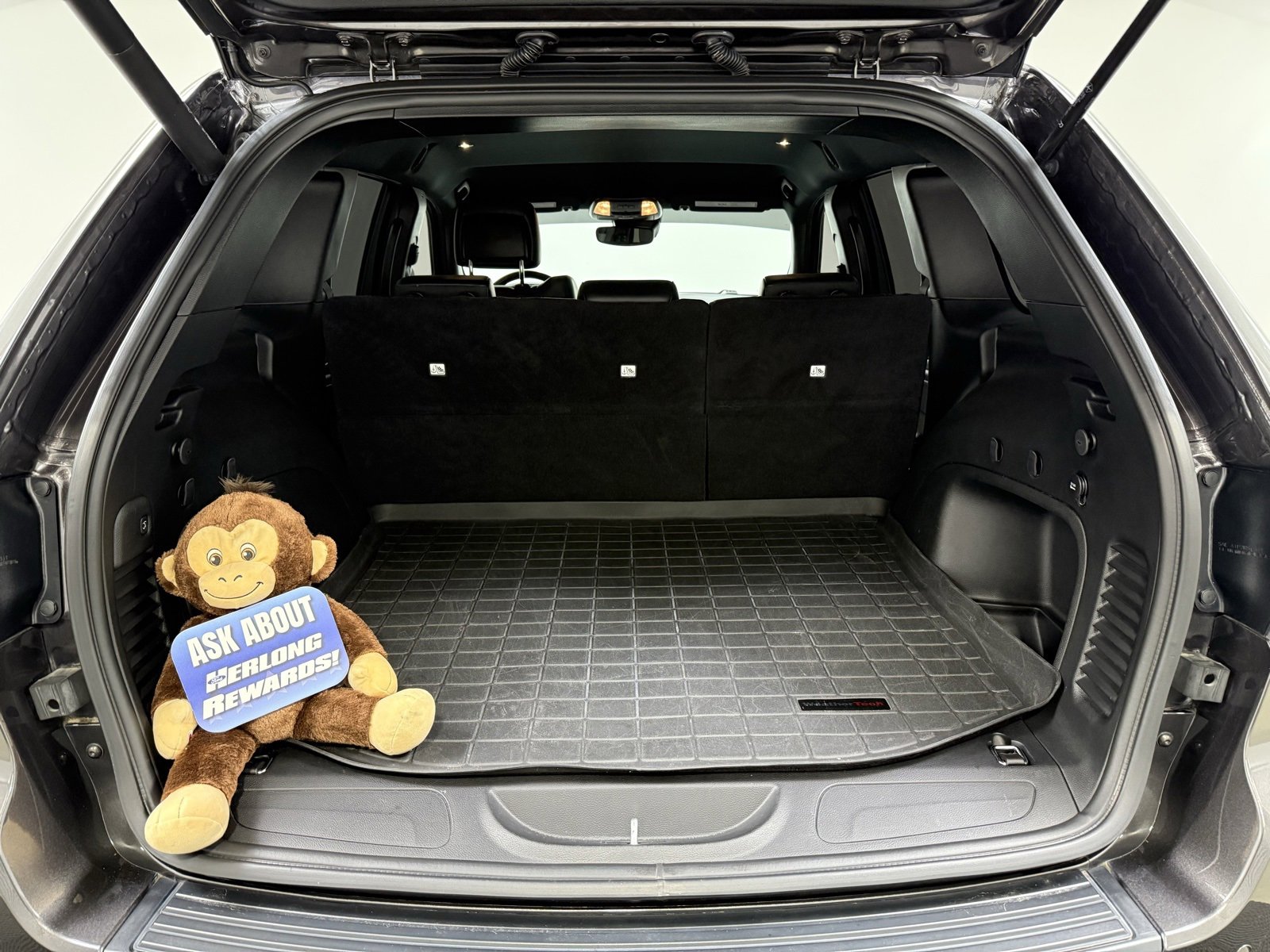 Used 2021 Jeep Grand Cherokee Laredo X image 8