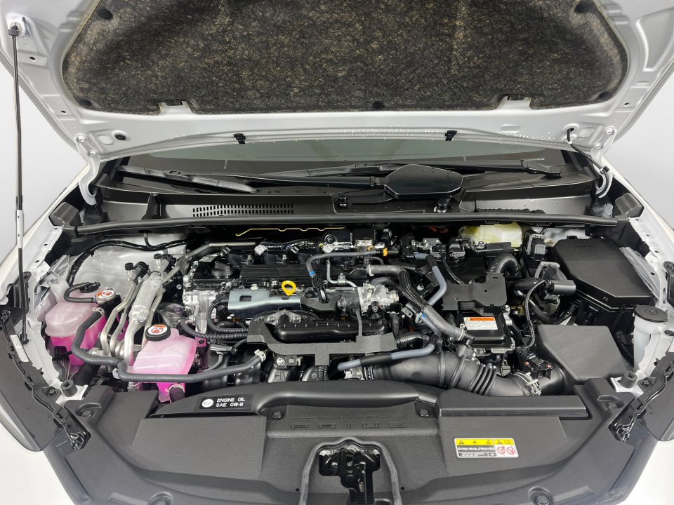 New 2026 Toyota Prius Plug-In Hybrid image 13