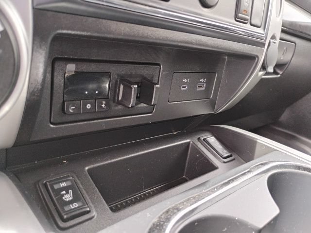 Used 2021 Nissan Titan SV w/ SV Convenience Package AWD/4WD image 16