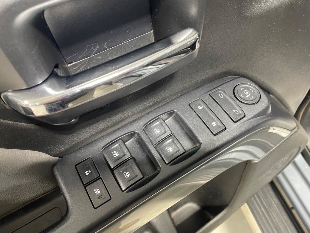 Used 2015 Chevrolet Silverado 1500 LT w/ LT Convenience Package AWD/4WD image 12