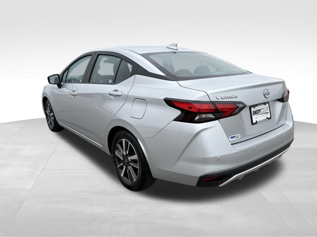 Used 2025 Nissan Versa SV image 6