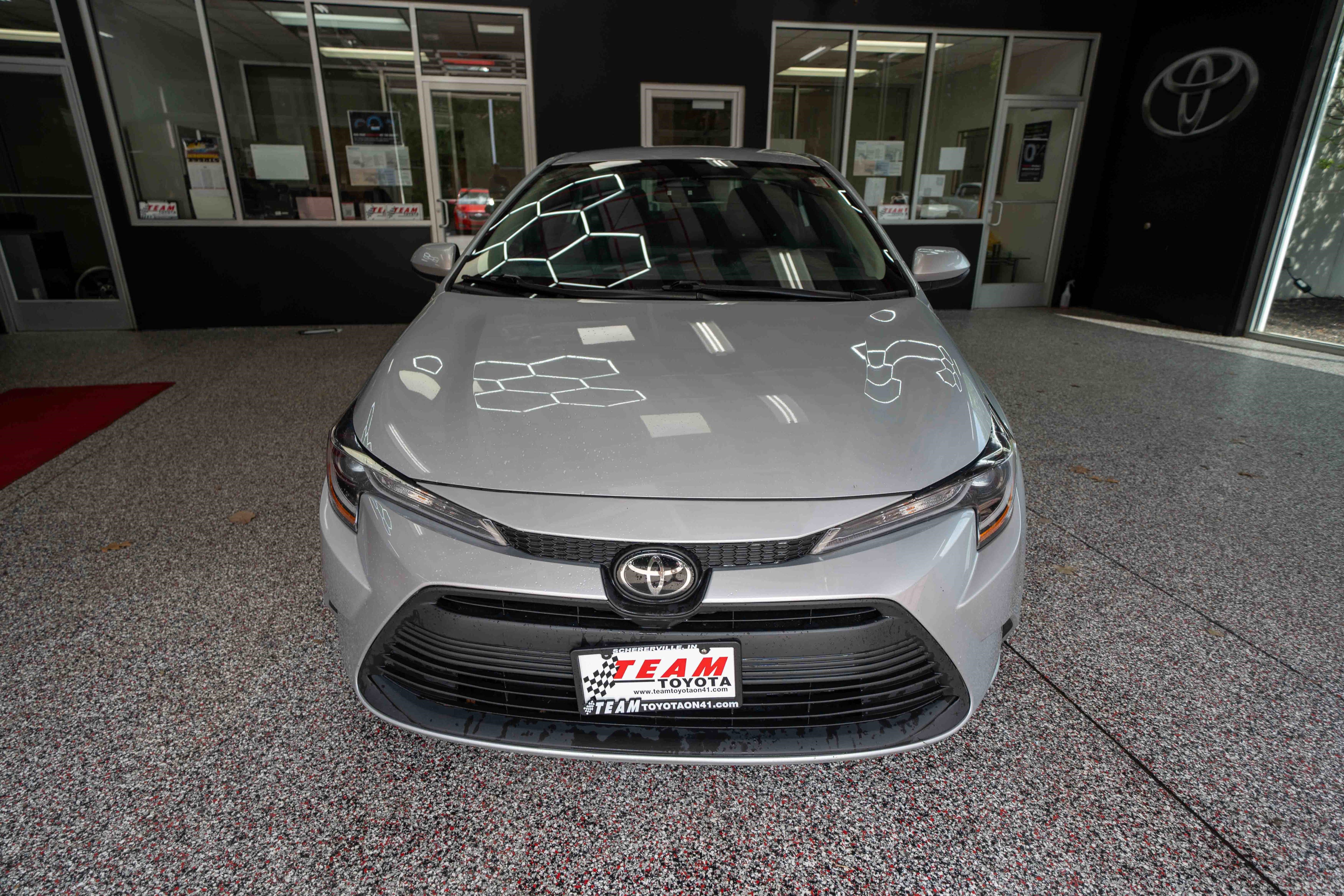 Used 2023 Toyota Corolla LE image 6