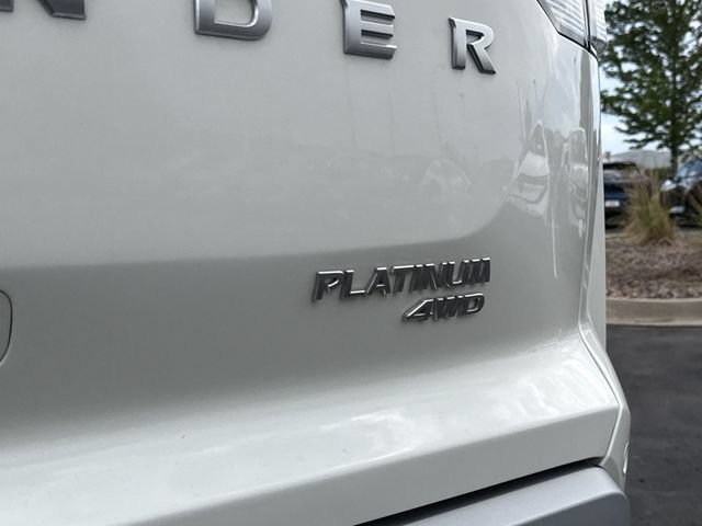 Used 2024 Nissan Pathfinder Platinum AWD/4WD image 22
