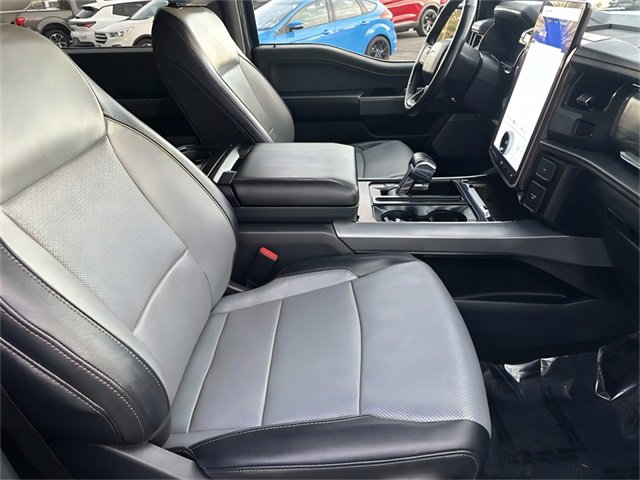 Used 2022 Ford F150 Lightning Lariat image 24